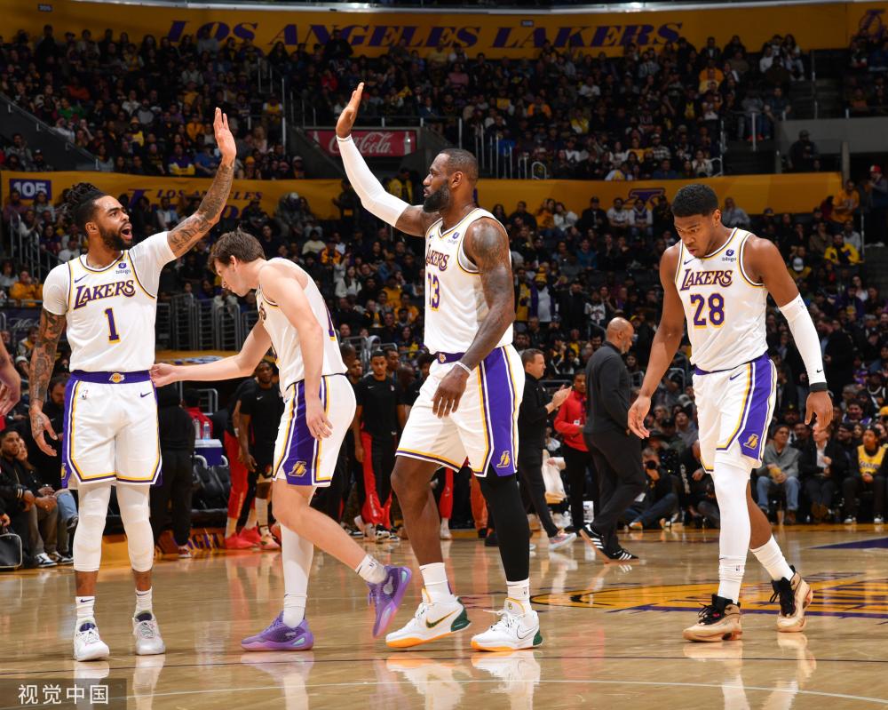 逐步走出困 逐步走出困